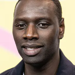 Photo de Omar Sy · Crédits photo Harald Krichel · Wikimedia Commons