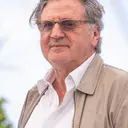 Photo de Daniel Auteuil · Crédits photo Harald Krichel · Wikimedia Commons