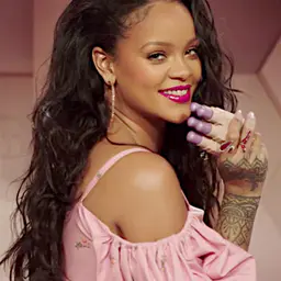 Photo de Rihanna · Crédits photo SIGMA · Wikimedia Commons