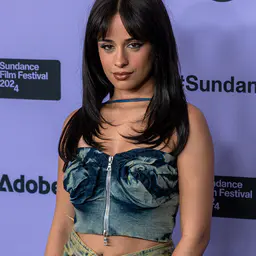 Photo de Camila Cabello · Crédits photo ReverendPoppins · Wikimedia Commons
