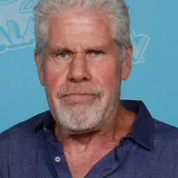 Photo de Ron Perlman · Crédits photo Super Festivals from Ft. Lauderdale, USA · Wikimedia Commons