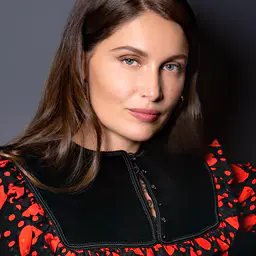 Photo de Laetitia Casta · Crédits photo Gilzetbase · Wikimedia Commons