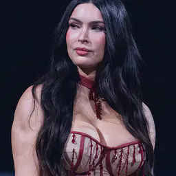 Photo de Megan Fox · Crédits photo Kevin Paul · Wikimedia Commons