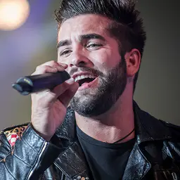 Photo de Kendji Girac · Crédits photo Pitsch's Pics · Wikimedia Commons