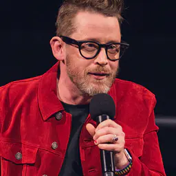 Photo de Macaulay Culkin · Crédits photo Kevin Paul · Wikimedia Commons