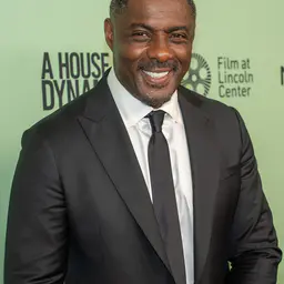 Photo de Idris Elba · Crédits photo Bryan Berlin · Wikimedia Commons