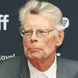 Photo de Stephen King · Crédits photo Kevin Payravi · Wikimedia Commons