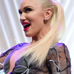 Photo de Gwen Stefani · Crédits photo Pete Souza · Wikimedia Commons