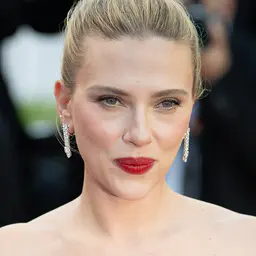 Photo de Scarlett Johansson · Crédits photo YantsImages · Wikimedia Commons