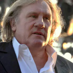 Photo de Gérard Depardieu · Crédits photo Georges Biard · Wikimedia Commons