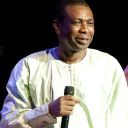 Photo de Youssou N’Dour · Crédits photo Marc Ras · Wikimedia Commons
